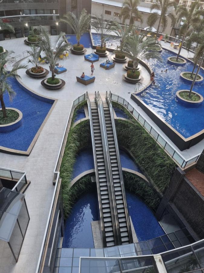 Landscape - Avenida Beira Mar *